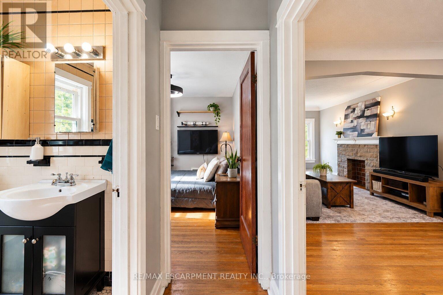 75 Barons Avenue — photo 19