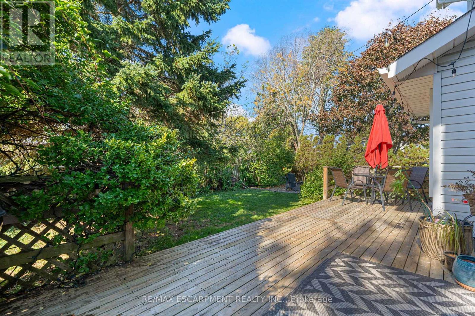 29 Leslie Avenue — photo 32