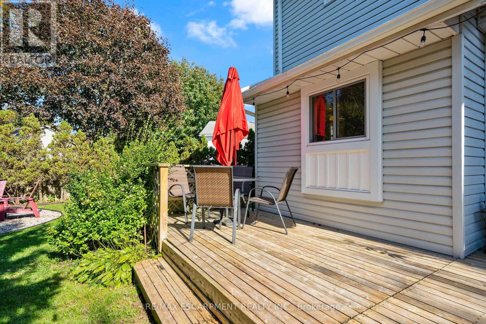 29 Leslie Avenue — photo 33