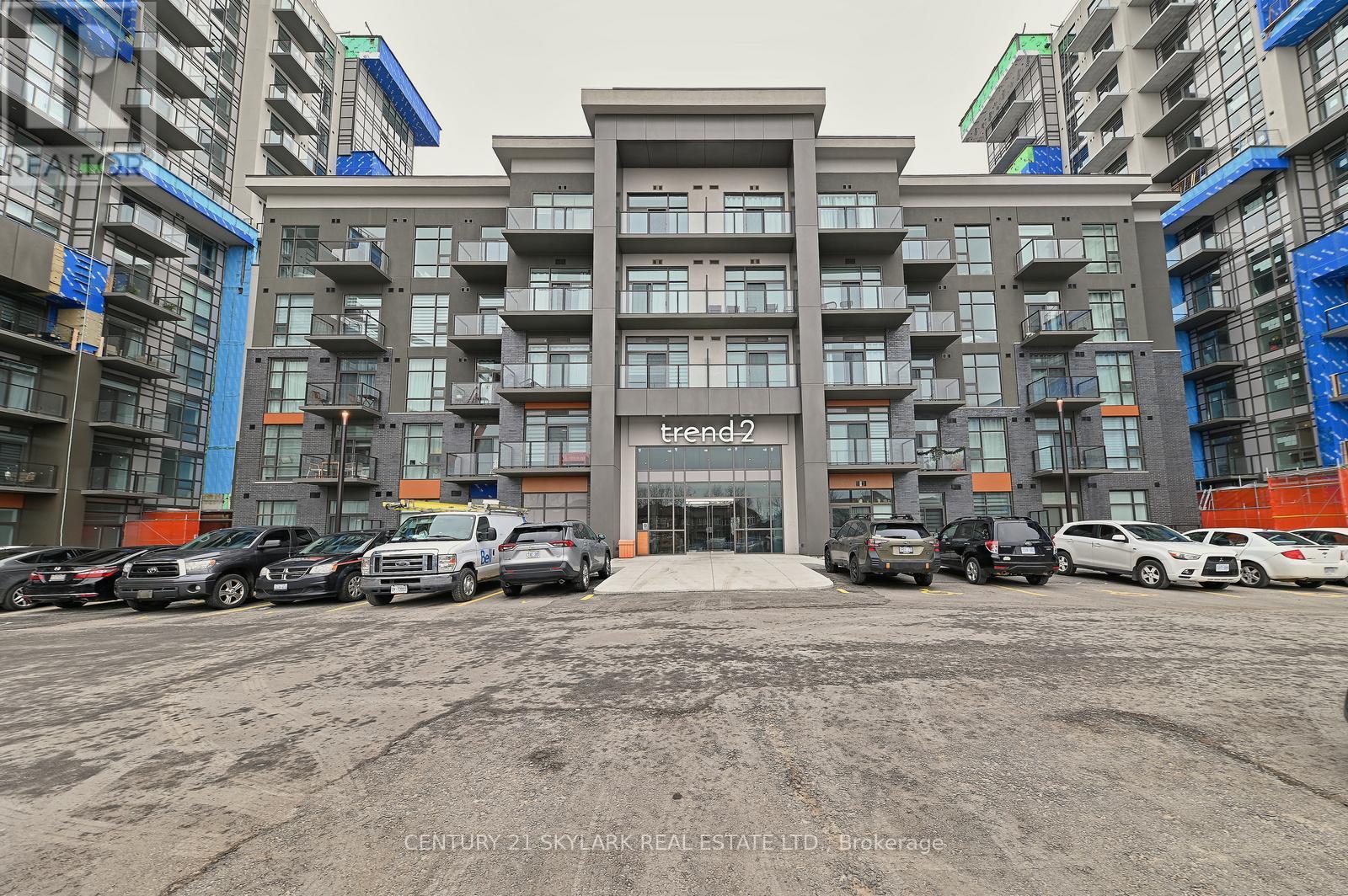 #401 460 DUNDAS STREET E - 2
