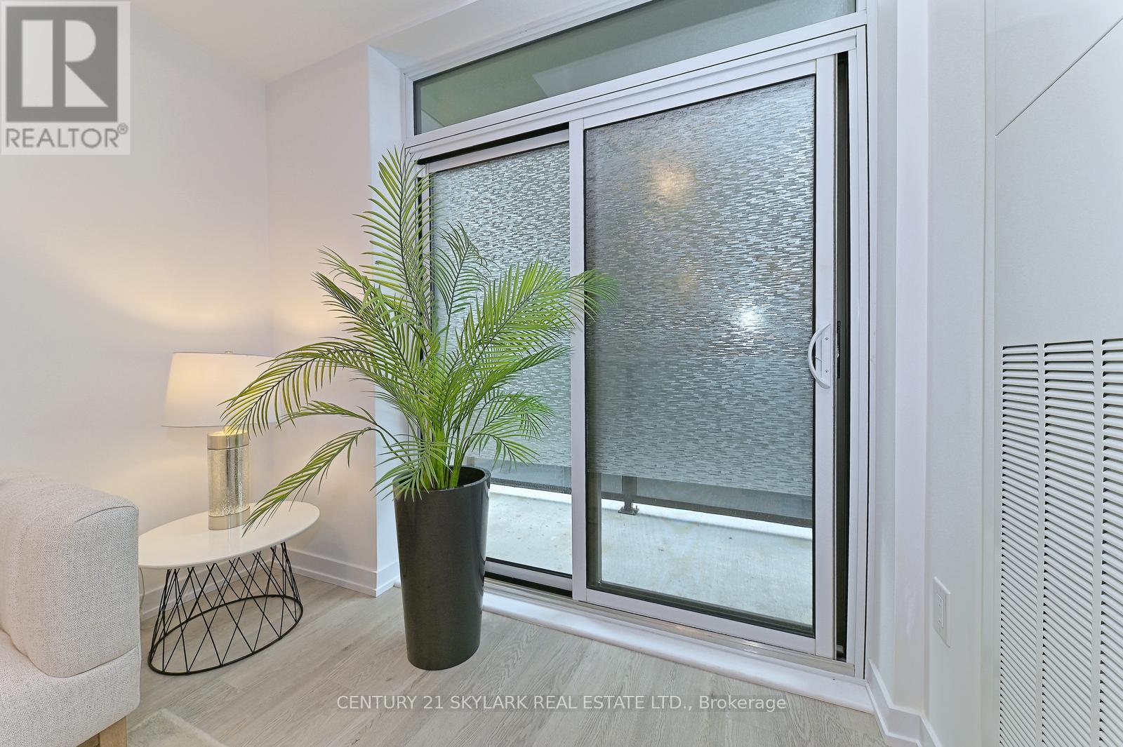 #401 460 DUNDAS STREET E - 22