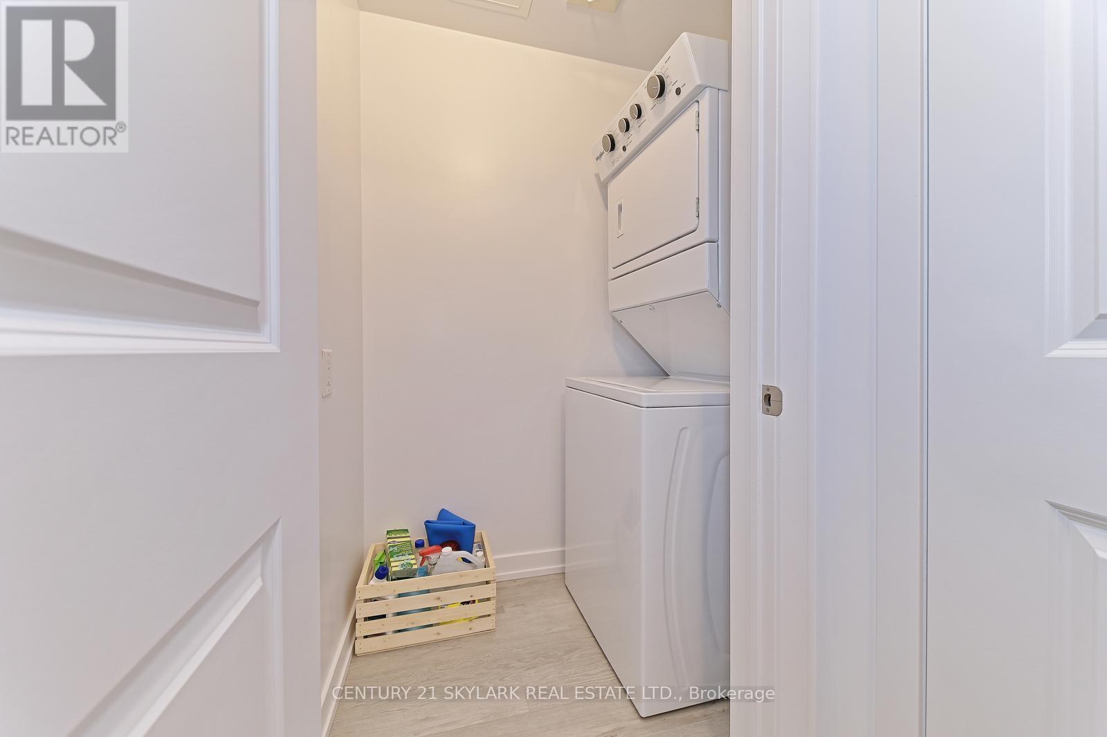#401 460 DUNDAS STREET E - 32