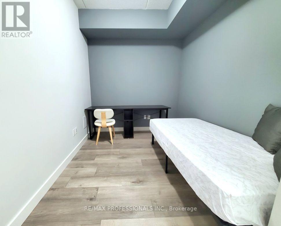318 Spruce Street — photo 21