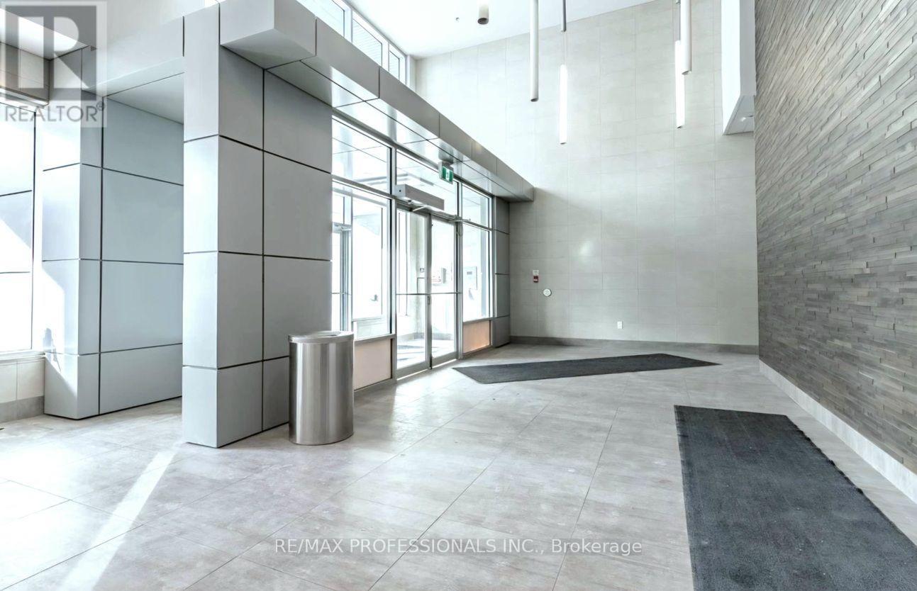 318 Spruce Street — photo 4