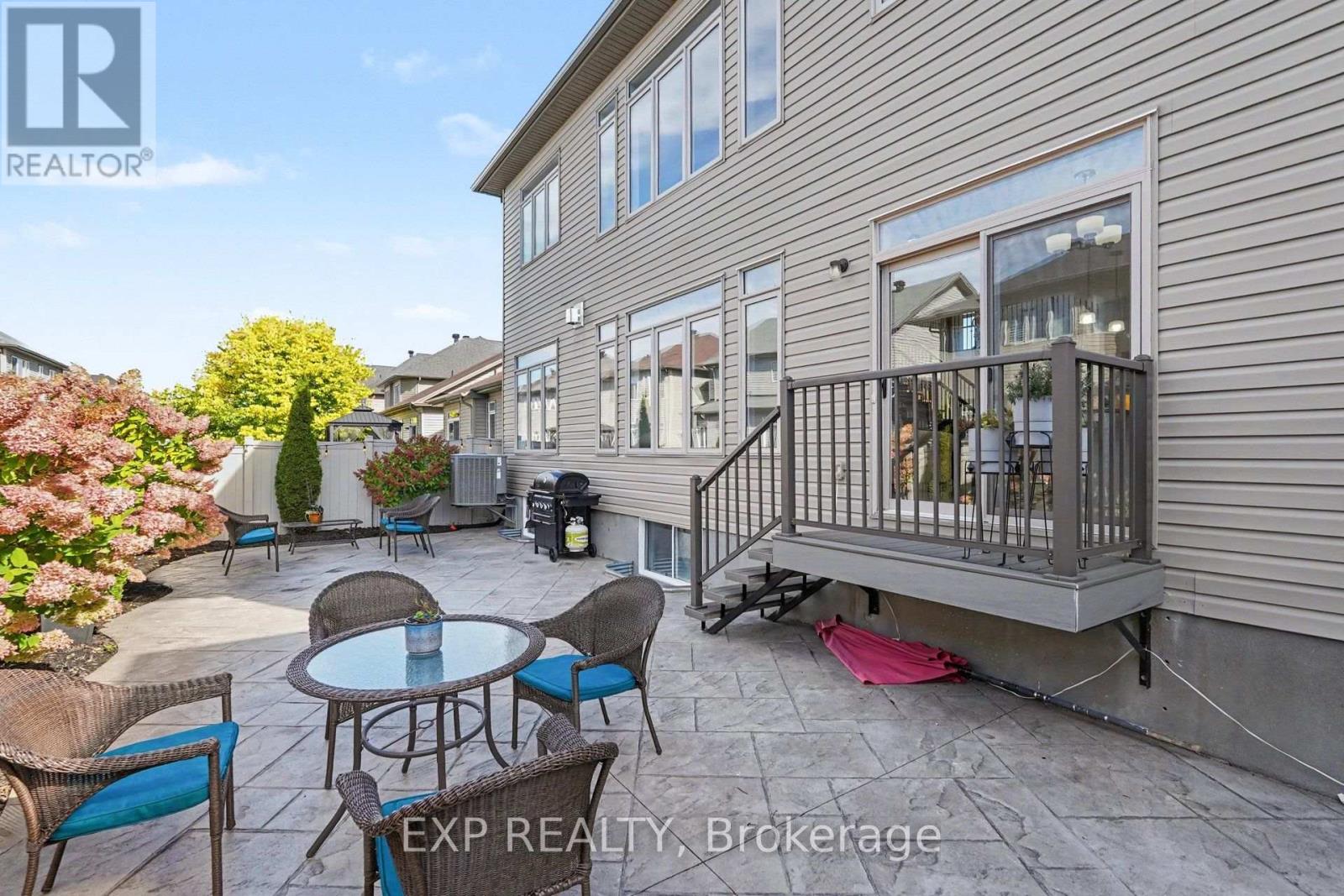 529 Peerless Street — photo 43