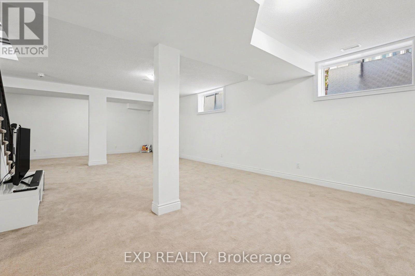 529 Peerless Street — photo 37