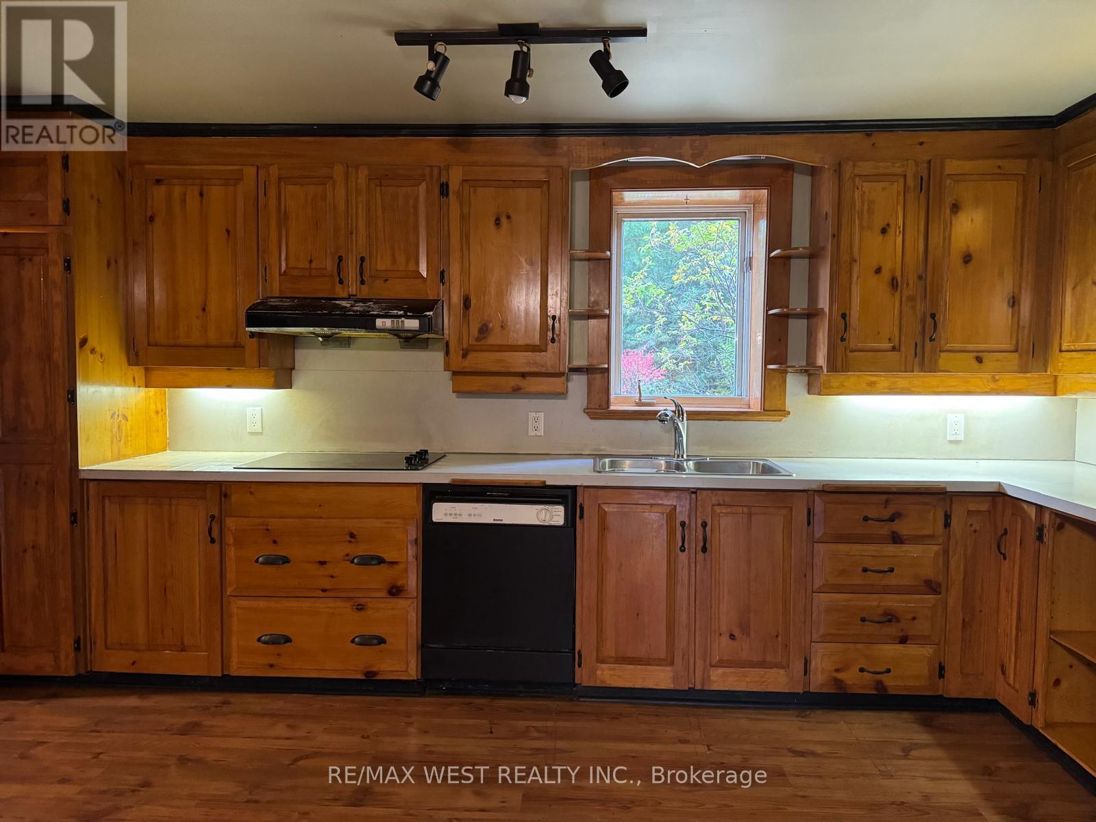 740 LOWER TURRIFF ROAD - 5
