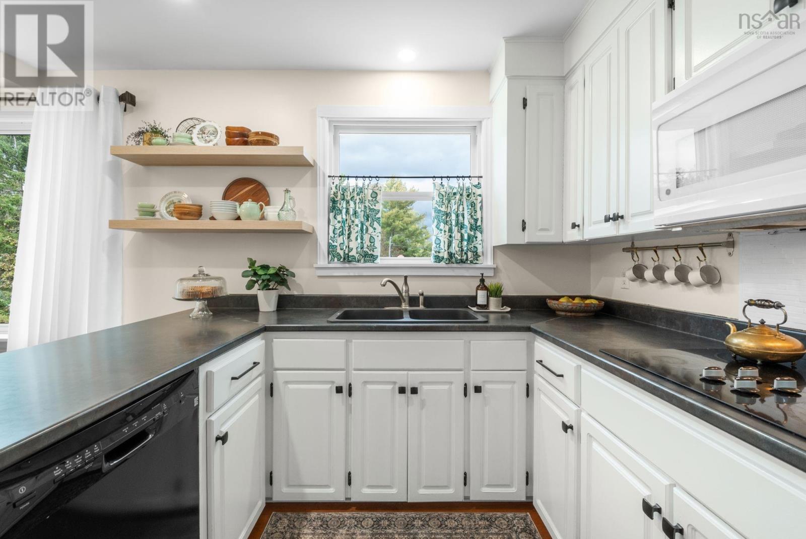 110 Skyway Drive - 12