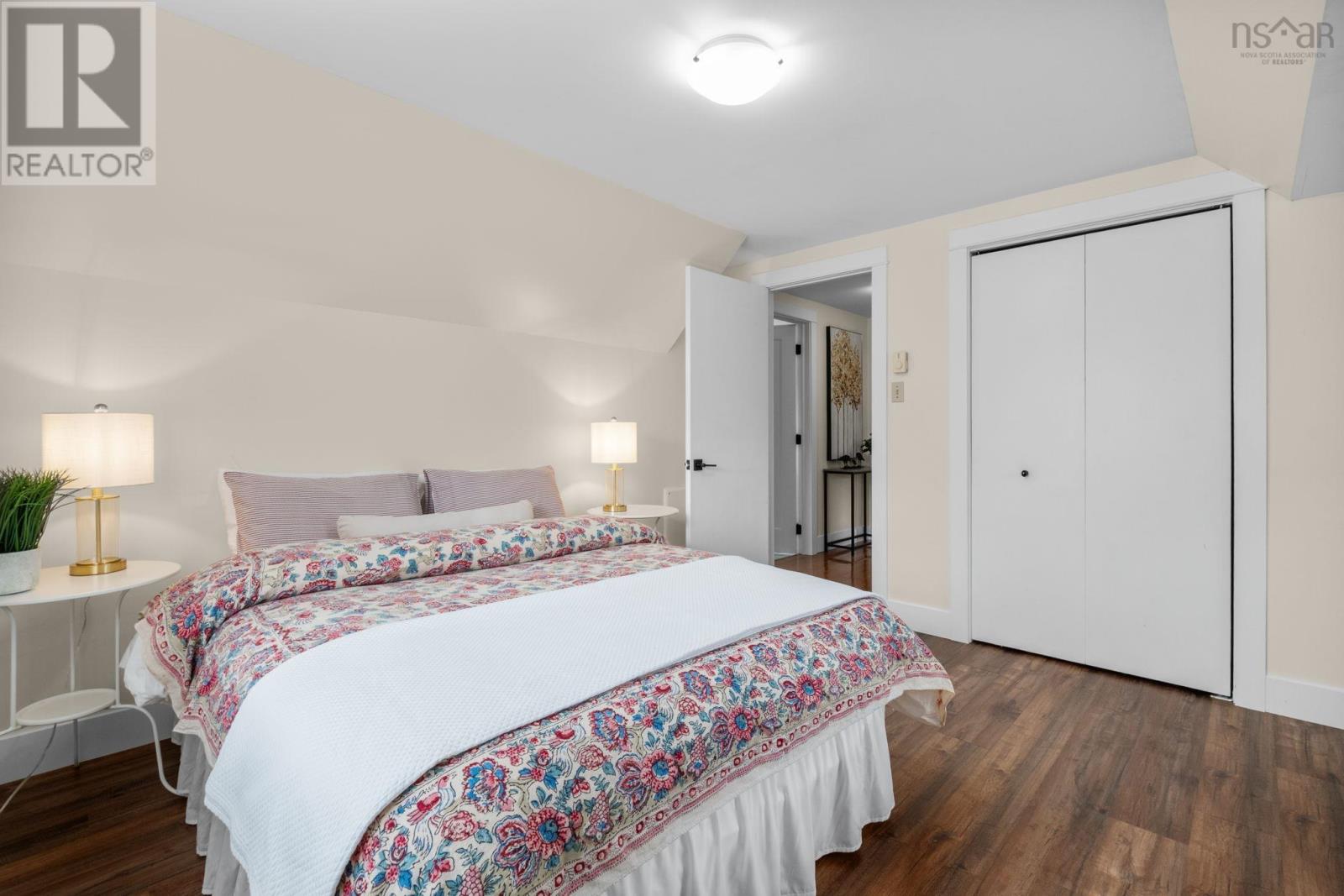 110 Skyway Drive - 28
