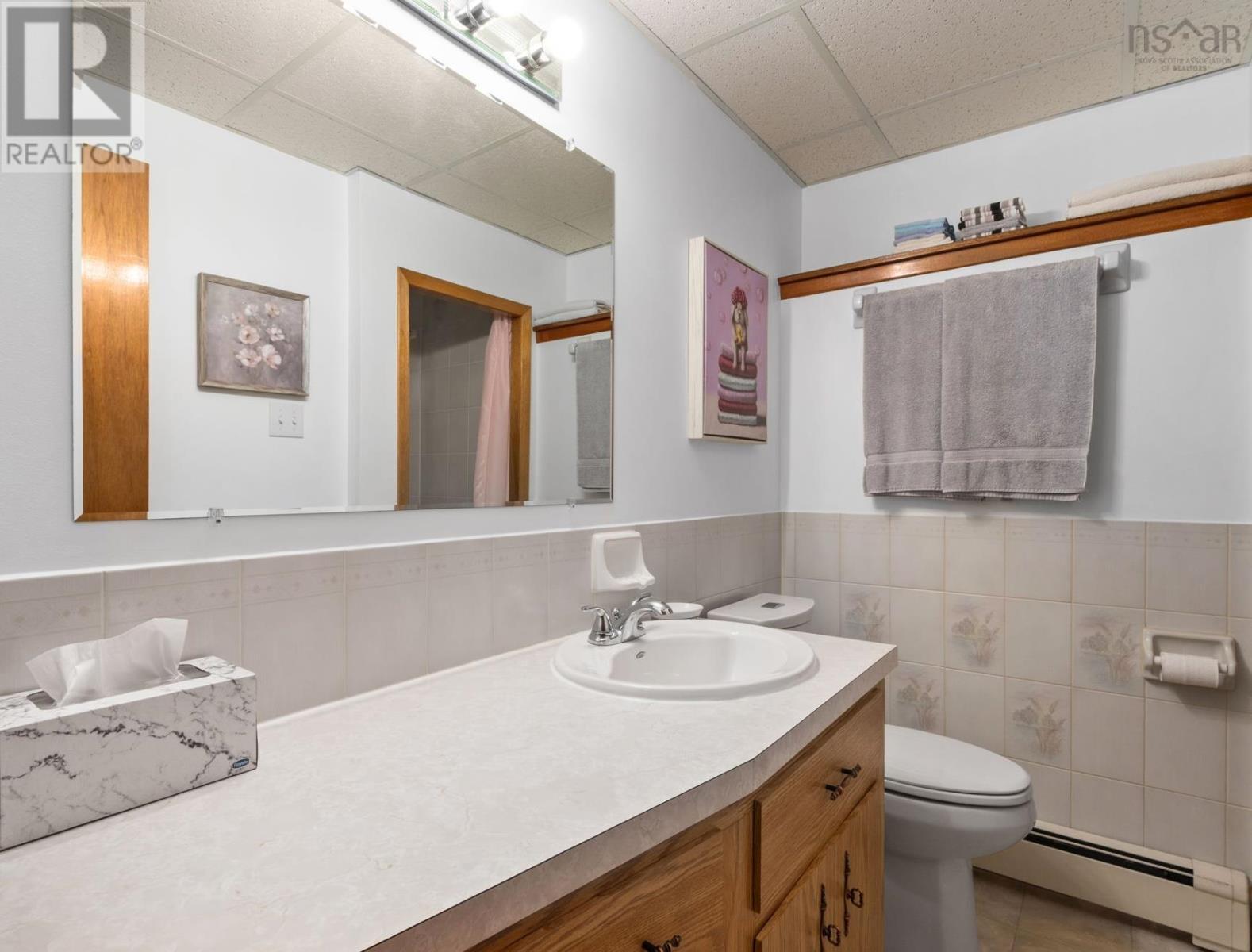 21 Lanarkshire Court - 31