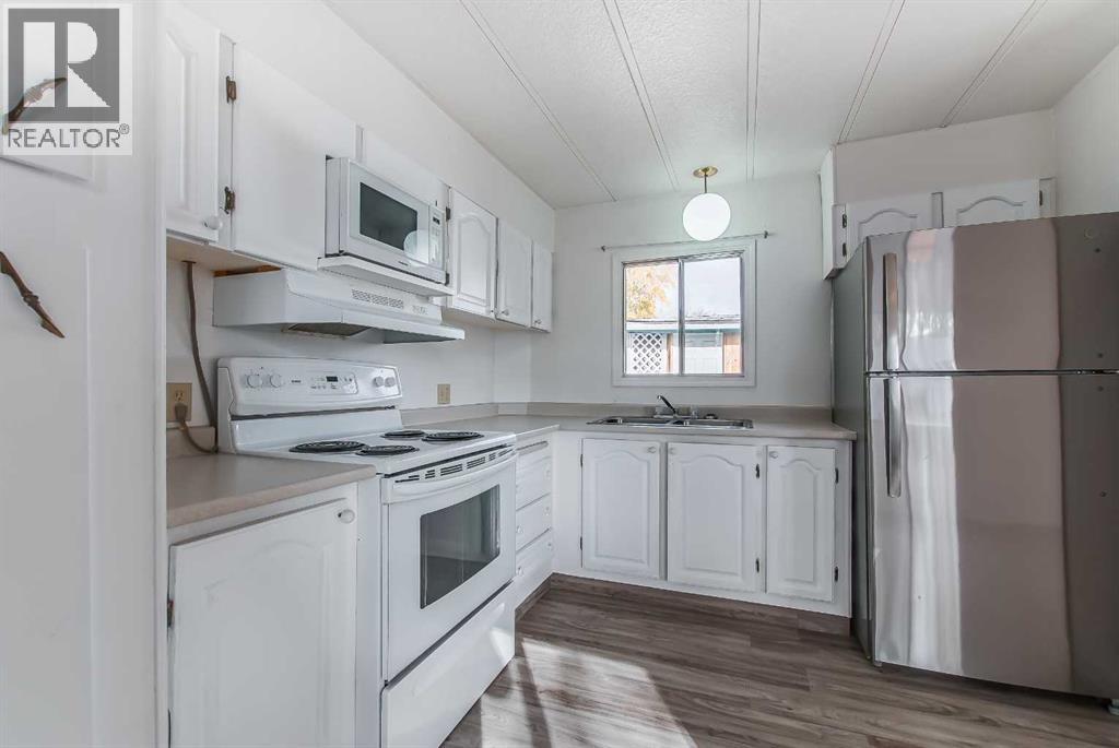 200, 4000 13 Avenue SE, photo 13 of 40