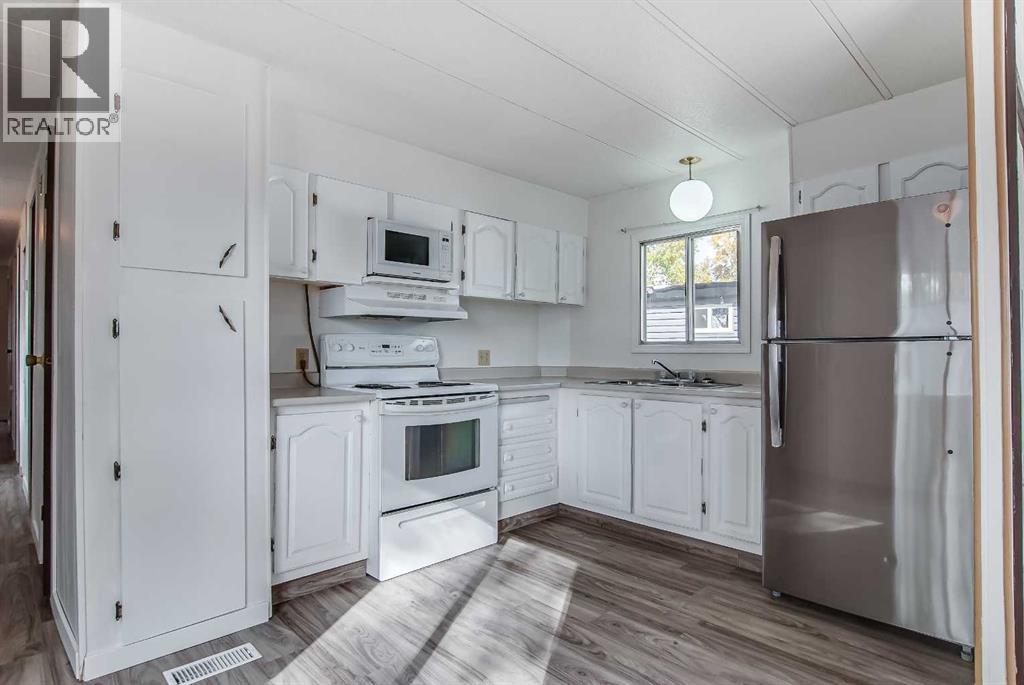 200, 4000 13 Avenue SE, photo 12 of 40
