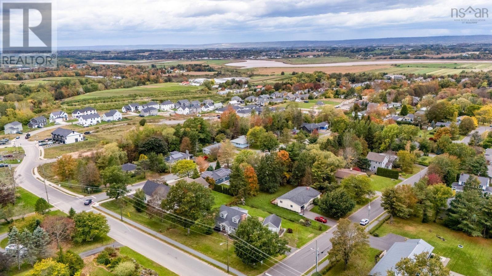 110 Skyway Drive - 47