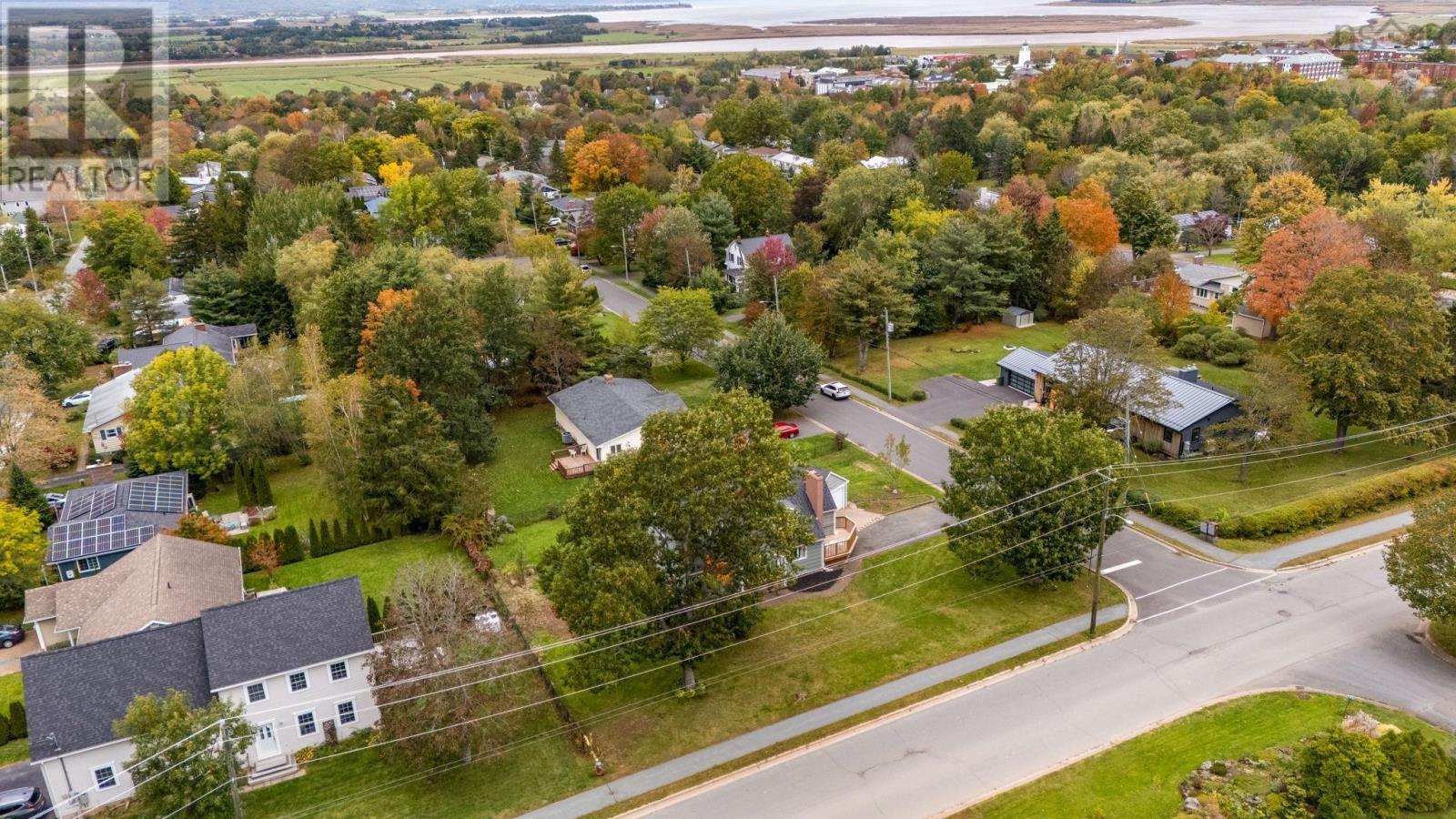 110 Skyway Drive - 44