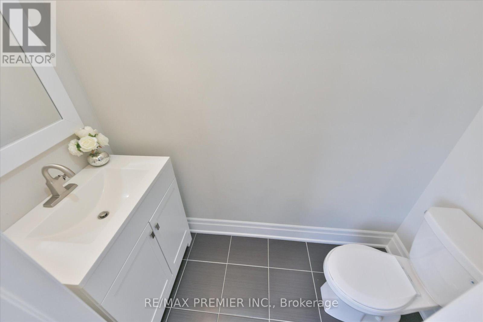 86 GOLDEN TRAIL - 18
