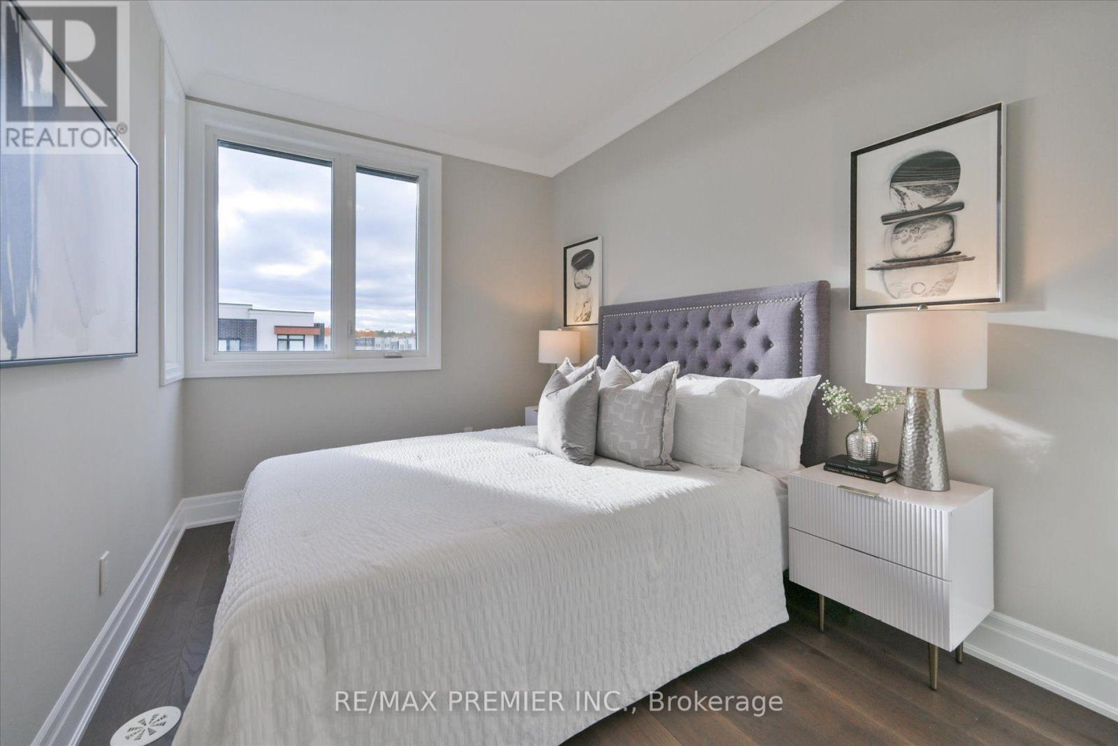 86 GOLDEN TRAIL - 28
