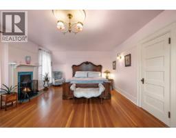 Primary Bedroom - 1900 Belmont Ave, Victoria, BC V9R3Z4 Photo 19