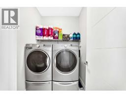 620B 23 Avenue NE - photo 25