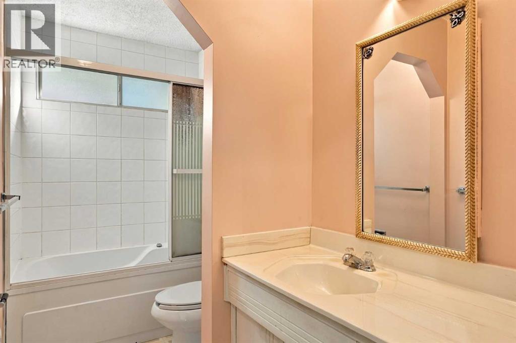 556 Lysander Drive SE - 16