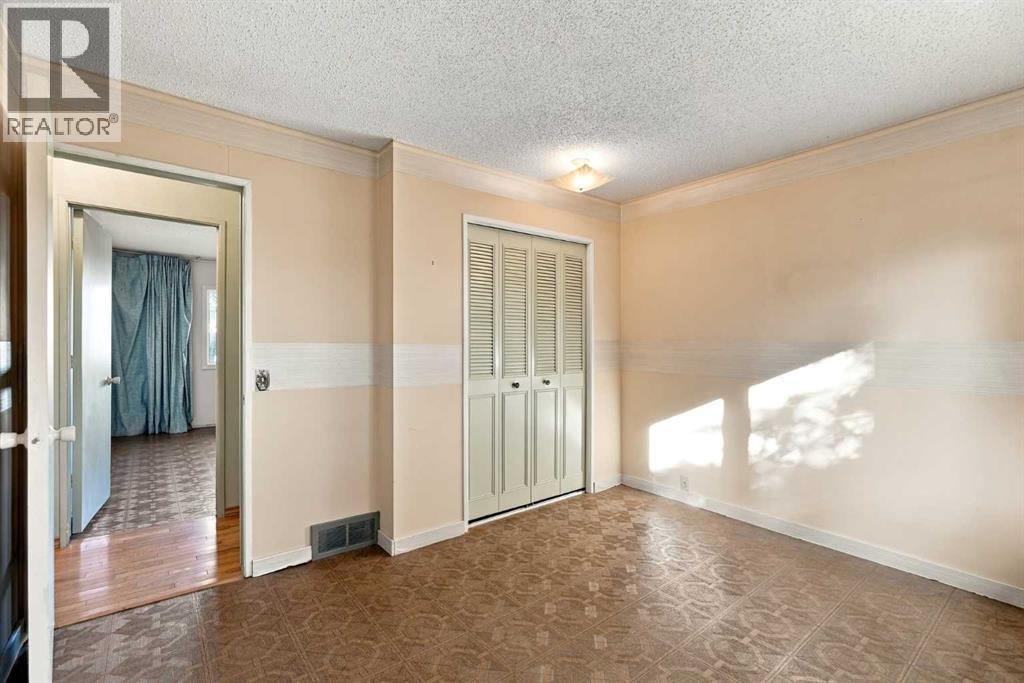 556 Lysander Drive SE - 15