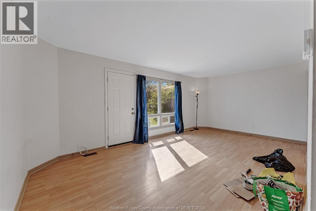 #11 2755 MEADOWBROOK LANE - 9