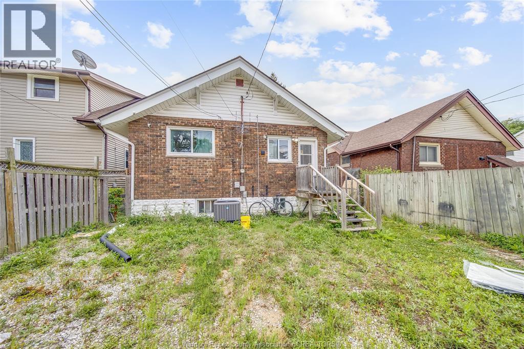 1408 DOUGALL AVENUE - 40