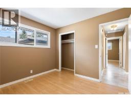 3pc Bathroom - 1008 7th Avenue N, Regina, SK S4R0H1 Photo 9