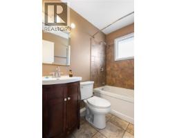 Den - 1008 7th Avenue N, Regina, SK S4R0H1 Photo 11
