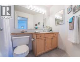 203 Coville Close NE - photo 33