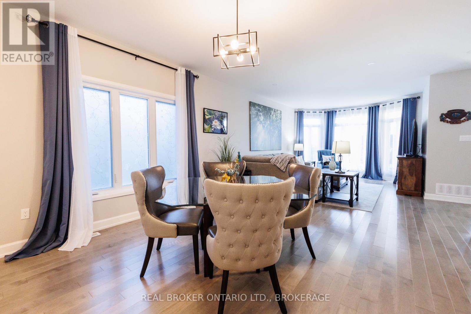 2415 WATSON CRESCENT - 14