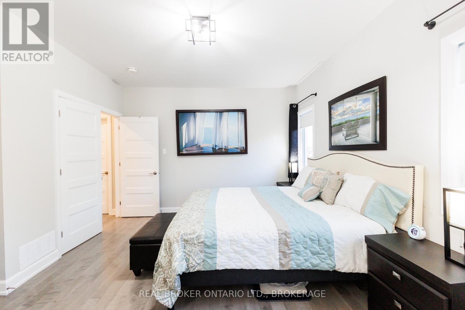 2415 WATSON CRESCENT - 26