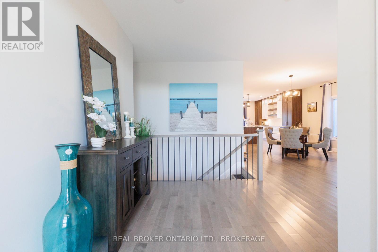 2415 WATSON CRESCENT - 8