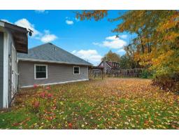 216 Ch. Des Outaouais, L Ile Du Grand Calumet, QC J0X1J0 Photo 29