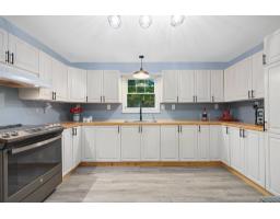 216 Ch. Des Outaouais, L Ile Du Grand Calumet, QC J0X1J0 Photo 13