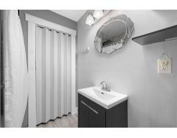 216 Ch. Des Outaouais, L Ile Du Grand Calumet, QC J0X1J0 Photo 16