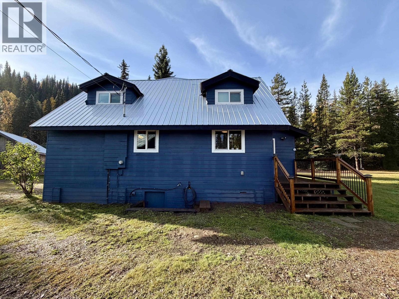 1225 AVELING COALMINE Road, Telkwa