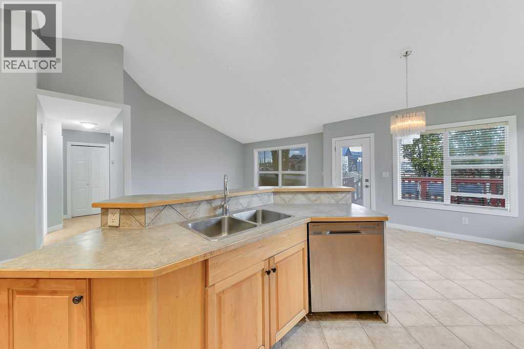 Listing photo – 43 Lindman Close, Sylvan Lake