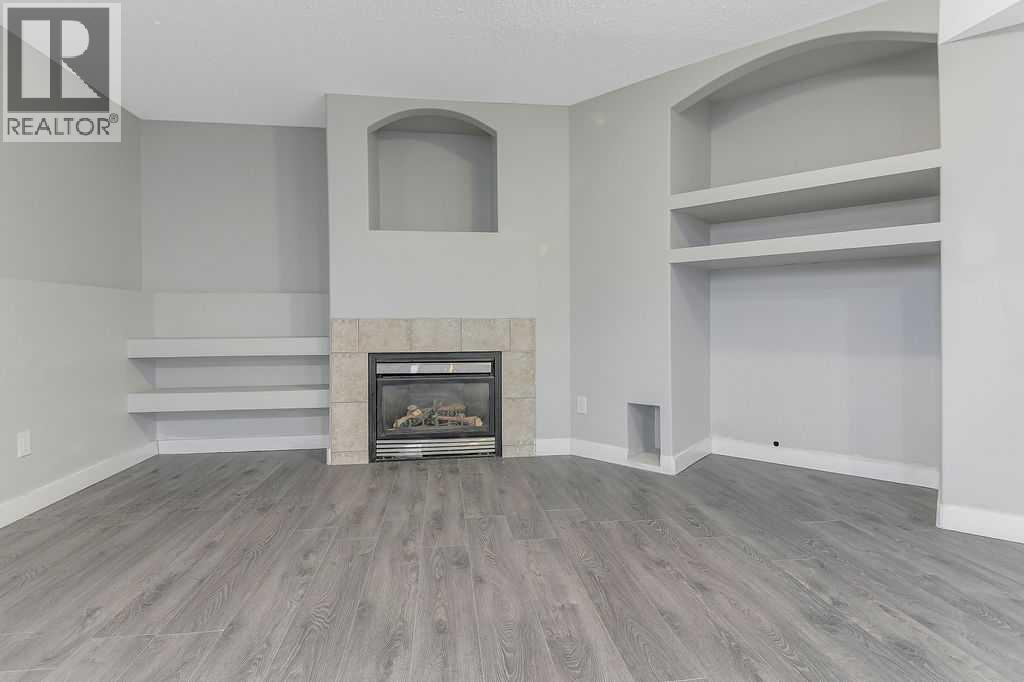 Listing photo – 43 Lindman Close, Sylvan Lake