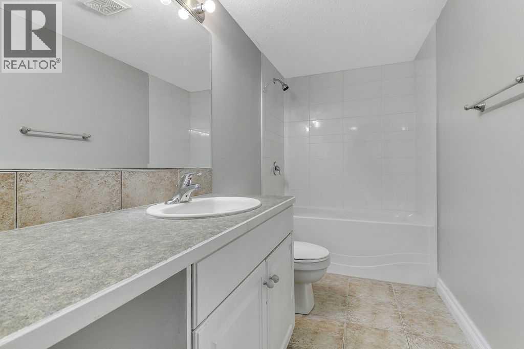 43 Lindman Close - 38