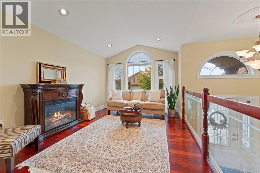 4650 UNICORN AVENUE - 7