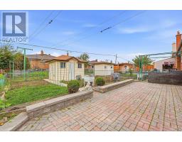 66 Spenvalley Drive, Toronto, ON M3L1Z1 Photo 38
