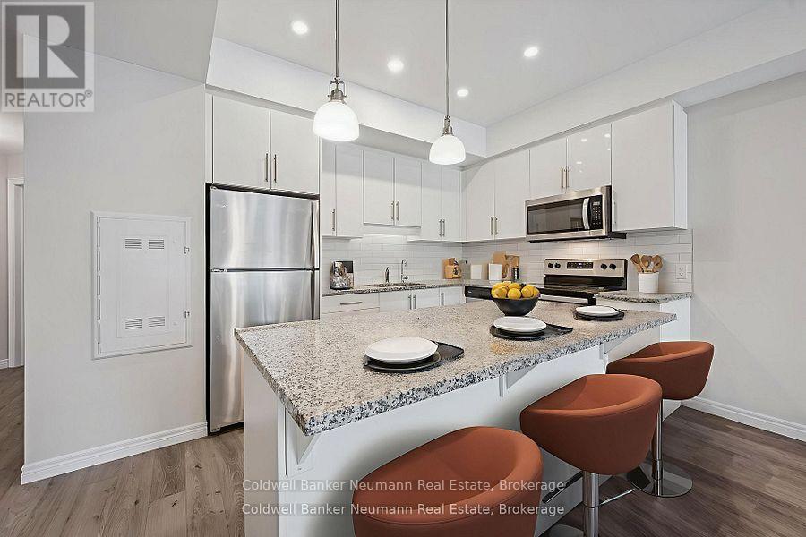 333 Gosling Gardens — photo 2