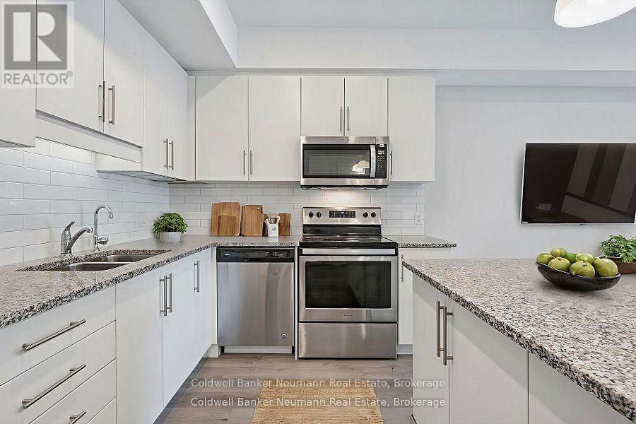 333 Gosling Gardens — photo 3