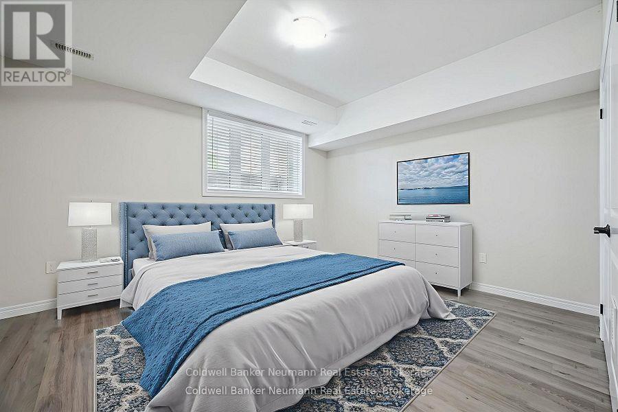 333 Gosling Gardens — photo 4