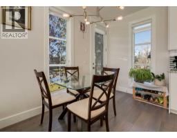 2790 19 Avenue SW - photo 15