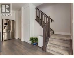 2790 19 Avenue SW - photo 17