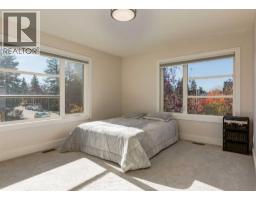 2790 19 Avenue SW - photo 19