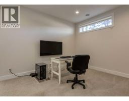 2790 19 Avenue SW - photo 30