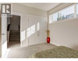 2790 19 Avenue SW - photo 34