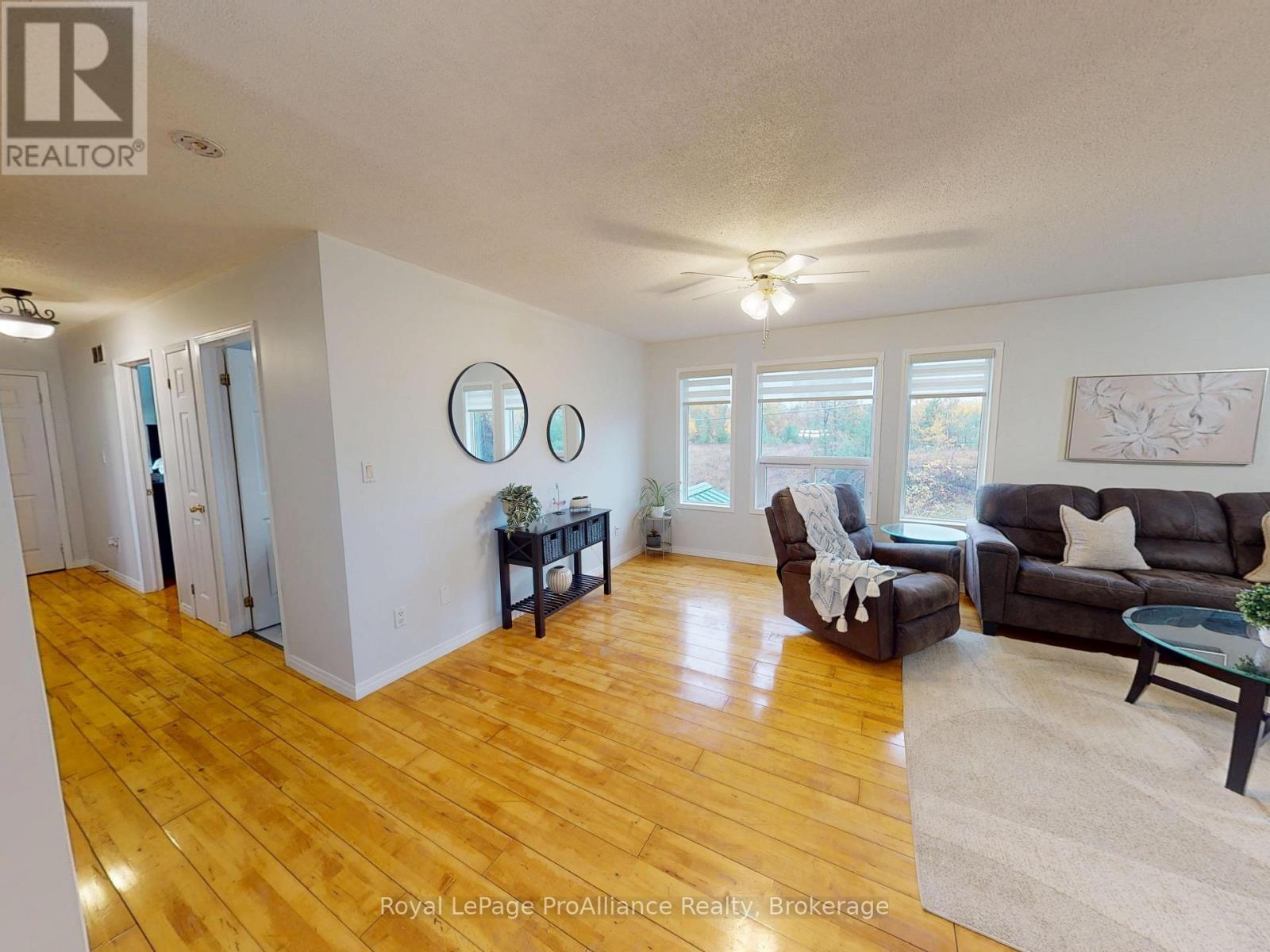 180 SKOOTAMATTA LANE - 11